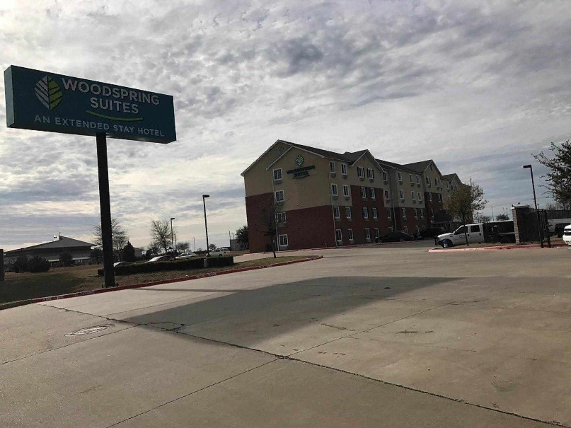 Woodspring Suites Mckinney Extérieur photo
